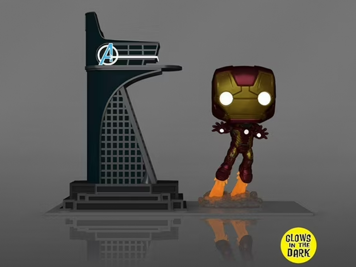Funko Pop! Town – Marvel Avengers Tower & Iron Man Glow Special Edition #35